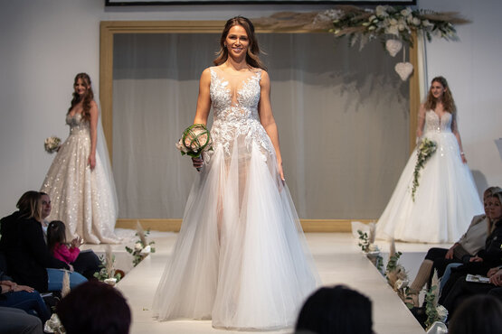 Hochzeiten & Feste Brautkleid Modeschau | © Congress Messe Innsbruck Hochzeiten & Feste Brautkleid Modeschau | © Congress Messe Innsbruck